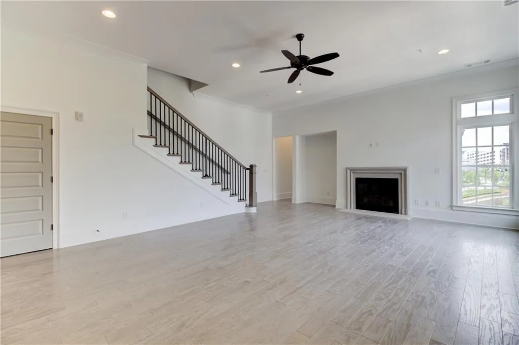 6603 Aria Boulevard Unit 125, Sandy Springs, Georgia 30328, 3 Bedrooms Bedrooms, ,3 BathroomsBathrooms,Residential,Sold,6603 Aria Boulevard Unit 125,6778112
