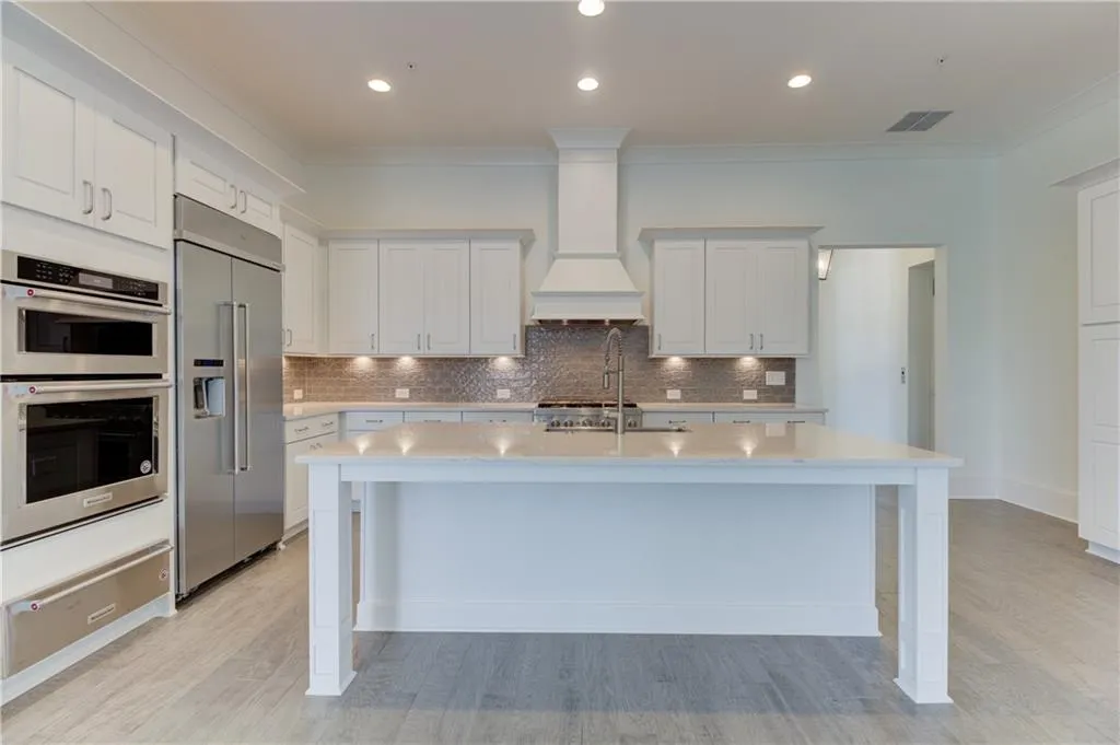 6603 Aria Boulevard Unit 125, Sandy Springs, Georgia 30328, 3 Bedrooms Bedrooms, ,3 BathroomsBathrooms,Residential,Sold,6603 Aria Boulevard Unit 125,6778112