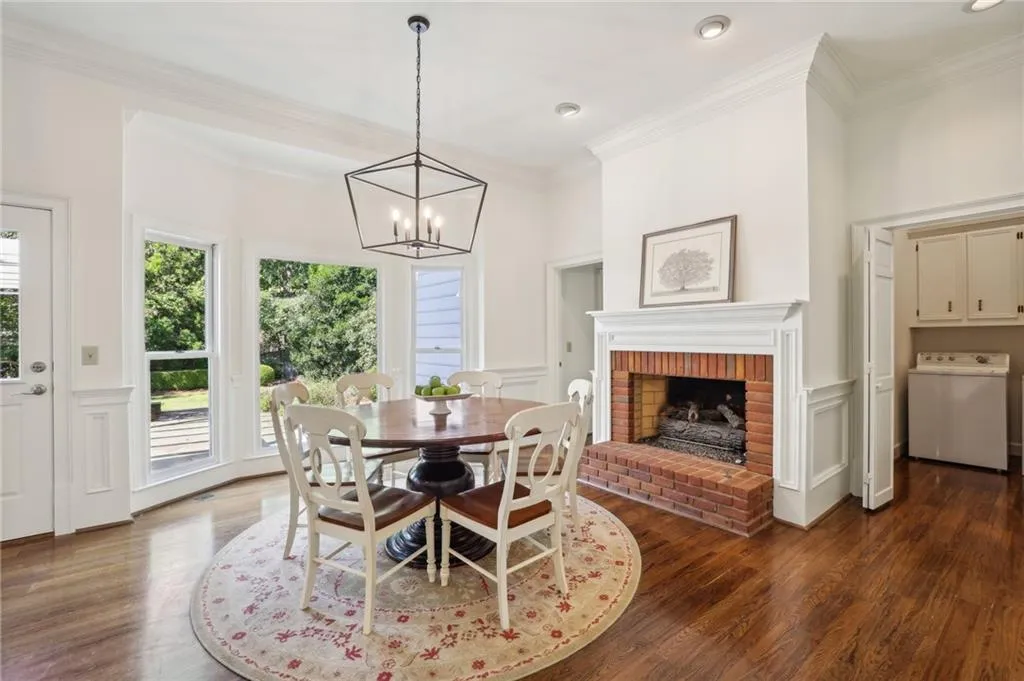 65 Old Stratton Chase, Atlanta, Georgia 30328, 6 Bedrooms Bedrooms, ,5 BathroomsBathrooms,Residential,Sold,65 Old Stratton Chase,7469627