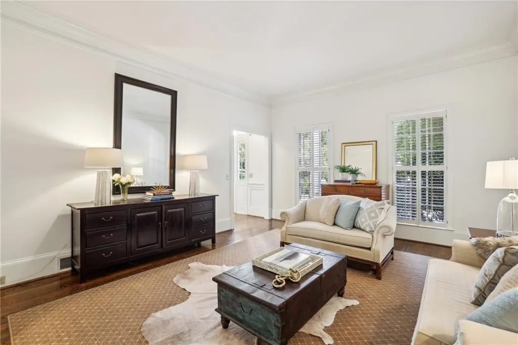 65 Old Stratton Chase, Atlanta, Georgia 30328, 6 Bedrooms Bedrooms, ,5 BathroomsBathrooms,Residential,Sold,65 Old Stratton Chase,7469627