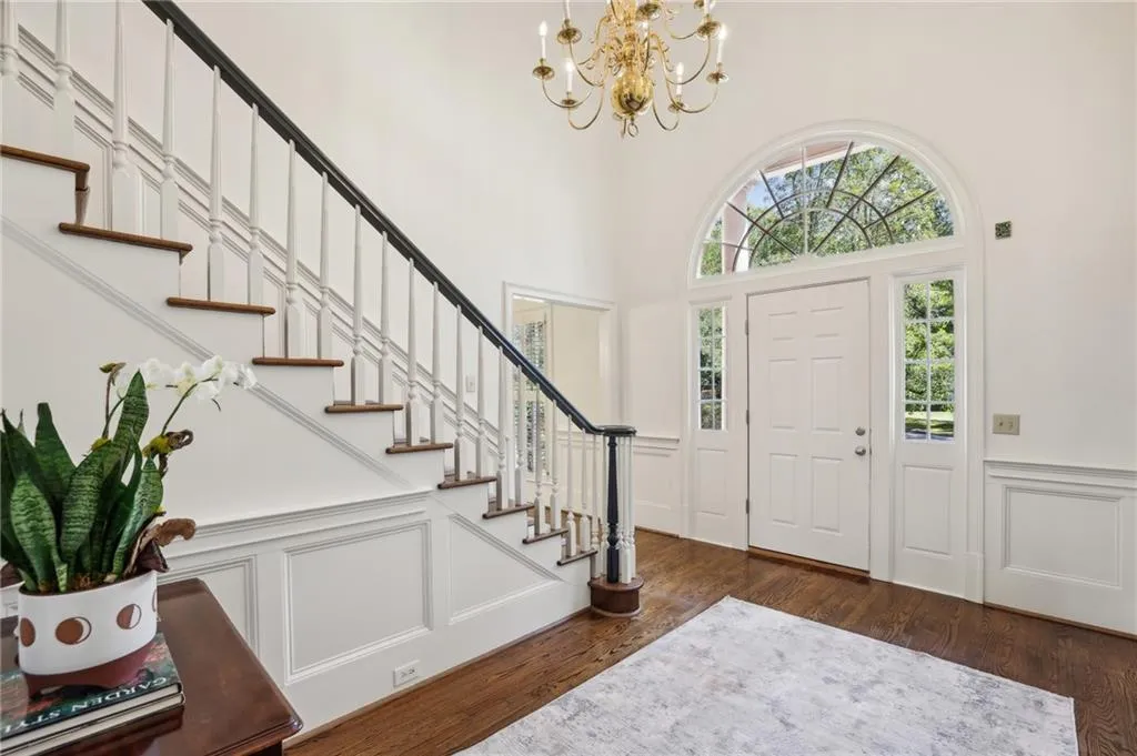 65 Old Stratton Chase, Atlanta, Georgia 30328, 6 Bedrooms Bedrooms, ,5 BathroomsBathrooms,Residential,Sold,65 Old Stratton Chase,7469627