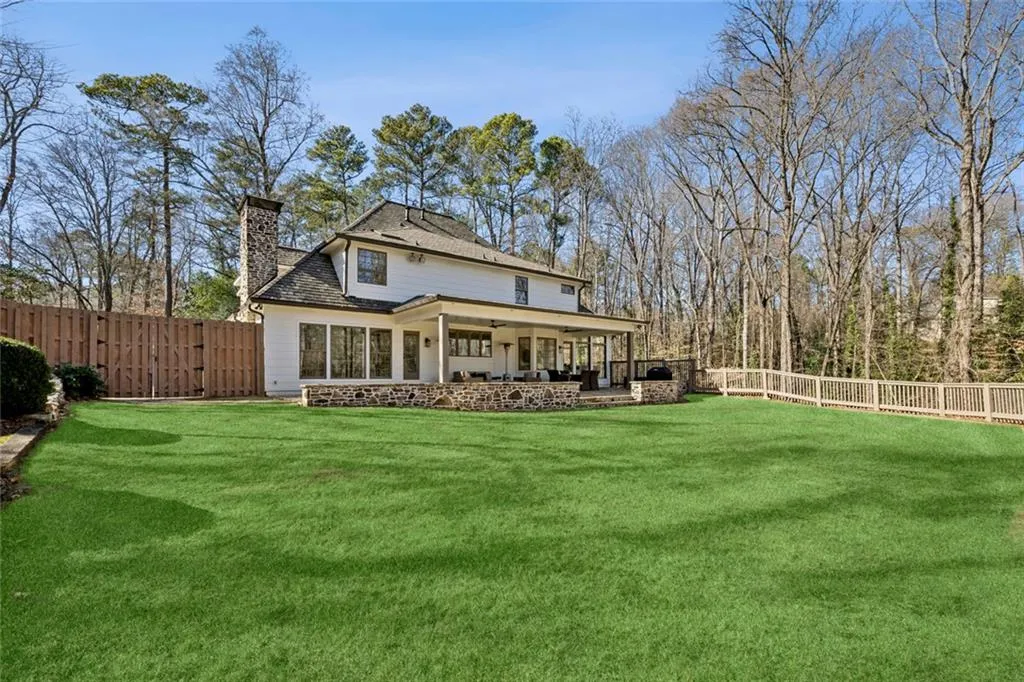 4575 Jett Road, Atlanta, Georgia 30327, 5 Bedrooms Bedrooms, ,5 BathroomsBathrooms,Residential,For Sale,4575 Jett Road,7707397