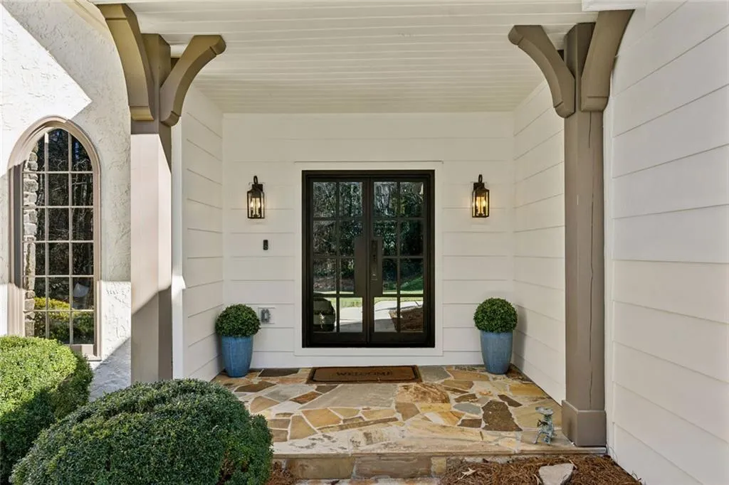 4575 Jett Road, Atlanta, Georgia 30327, 5 Bedrooms Bedrooms, ,5 BathroomsBathrooms,Residential,For Sale,4575 Jett Road,7707397