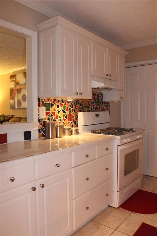601 Natchez Trace, Sandy Springs, Georgia 30350, 2 Bedrooms Bedrooms, ,2 BathroomsBathrooms,Residential,Sold,601 Natchez Trace,5693082