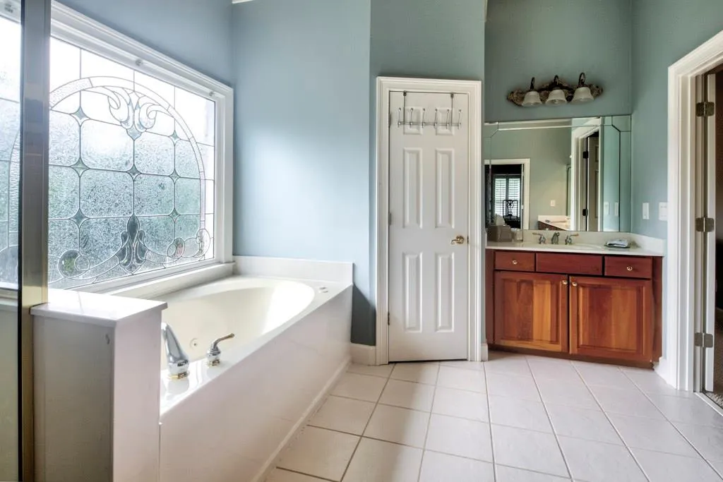 145 Trowbridge Road, Sandy Springs, Georgia 30350, 5 Bedrooms Bedrooms, ,4 BathroomsBathrooms,Residential,Sold,145 Trowbridge Road,5885418