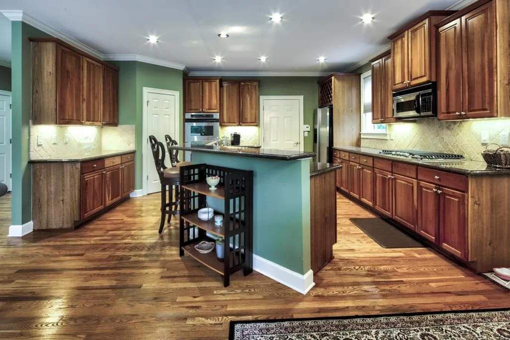 145 Trowbridge Road, Sandy Springs, Georgia 30350, 5 Bedrooms Bedrooms, ,4 BathroomsBathrooms,Residential,Sold,145 Trowbridge Road,5885418