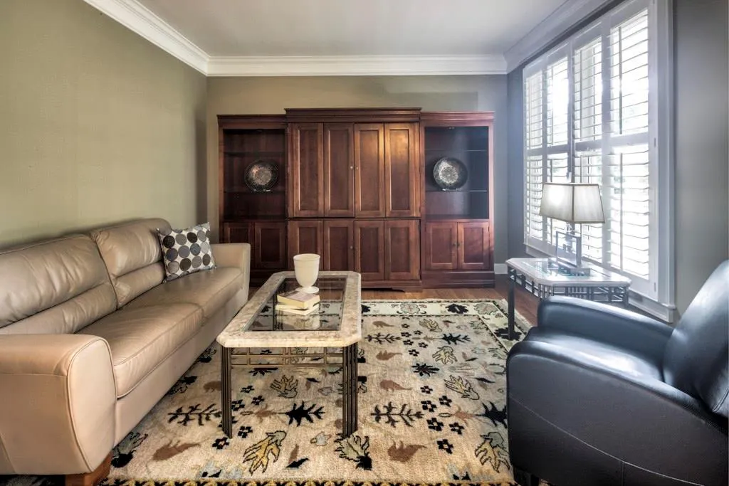 145 Trowbridge Road, Sandy Springs, Georgia 30350, 5 Bedrooms Bedrooms, ,4 BathroomsBathrooms,Residential,Sold,145 Trowbridge Road,5885418