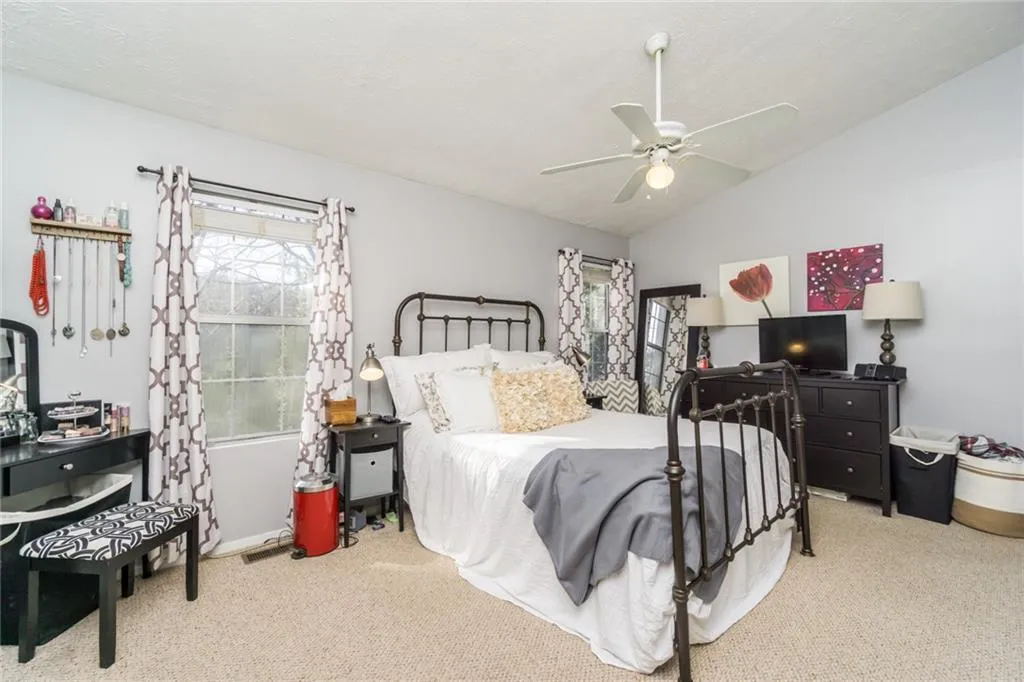 609 Wedgewood Way, Sandy Springs, Georgia 30350, 2 Bedrooms Bedrooms, ,2 BathroomsBathrooms,Residential,Sold,609 Wedgewood Way,6837090