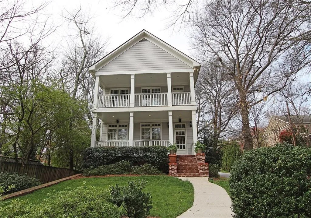 1764 Defoor Avenue Nw, Atlanta, Georgia 30318, 3 Bedrooms Bedrooms, ,2 BathroomsBathrooms,Residential,Sold,1764 Defoor Avenue Nw,5817811