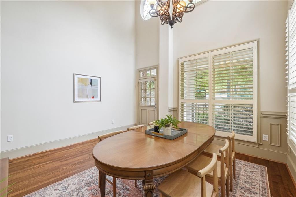 1223 Glenridge Place, Atlanta, Georgia 30342, 4 Bedrooms Bedrooms, ,4 BathroomsBathrooms,Residential,Sold,1223 Glenridge Place,7289292