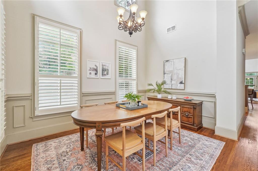 1223 Glenridge Place, Atlanta, Georgia 30342, 4 Bedrooms Bedrooms, ,4 BathroomsBathrooms,Residential,Sold,1223 Glenridge Place,7289292