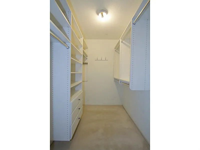 6851 Roswell Road Ne Unit D10, Sandy Springs, Georgia 30328, 3 Bedrooms Bedrooms, ,2 BathroomsBathrooms,Residential,Sold,6851 Roswell Road Ne Unit D10,5065160