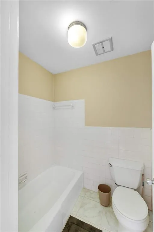 6520 Roswell Road Unit 11, Atlanta, Georgia 30328, 3 Bedrooms Bedrooms, ,2 BathroomsBathrooms,Residential,Sold,6520 Roswell Road Unit 11,6886761