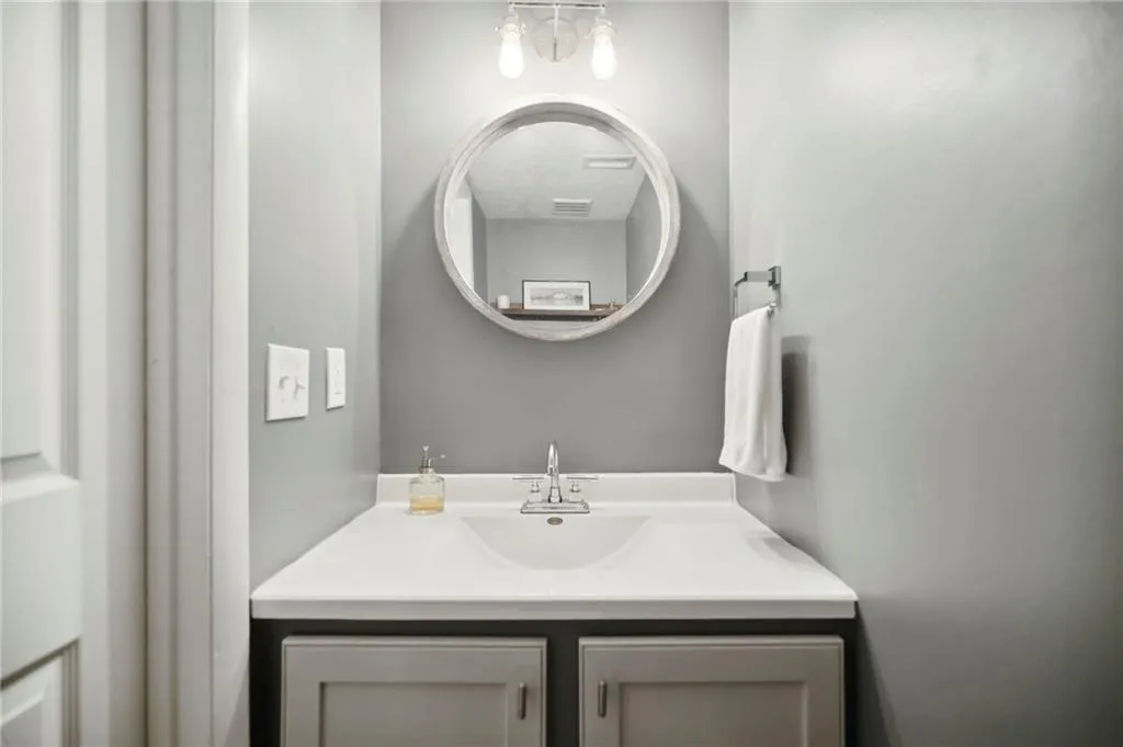 69 Prospect Place, Atlanta, Georgia 30328, 3 Bedrooms Bedrooms, ,2 BathroomsBathrooms,Residential,Sold,69 Prospect Place,7269893