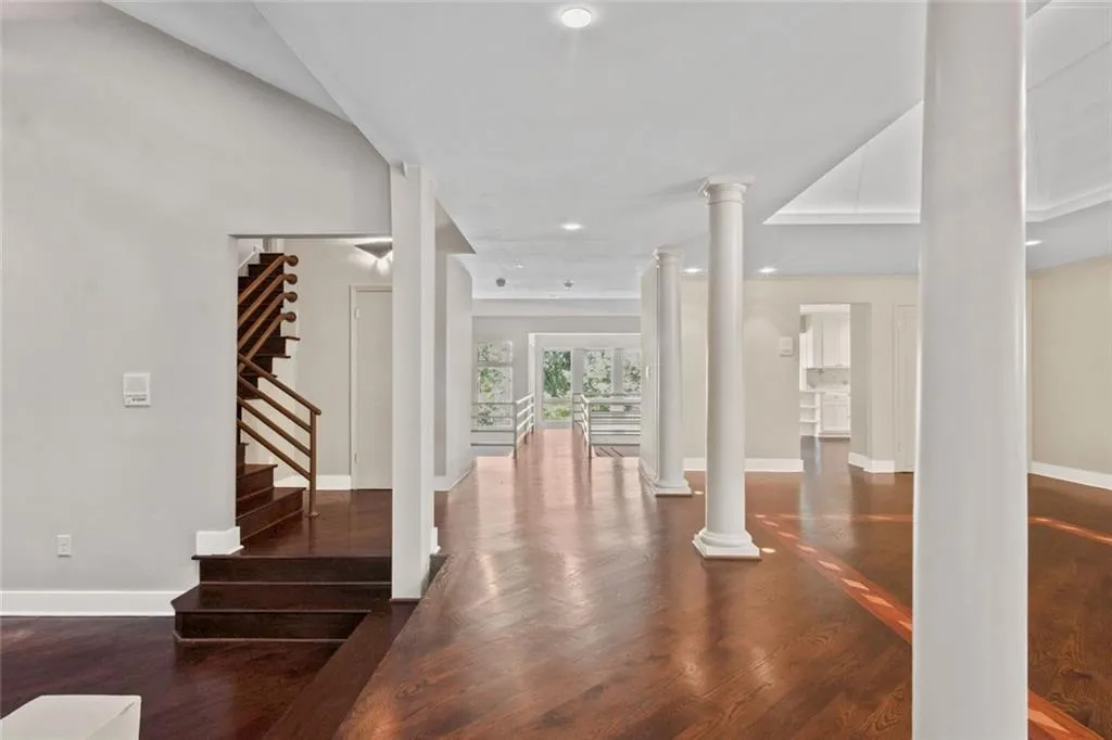 140 Habersham Waters Court, Sandy Springs, Georgia 30350, 5 Bedrooms Bedrooms, ,5 BathroomsBathrooms,Residential,Sold,140 Habersham Waters Court,6766916