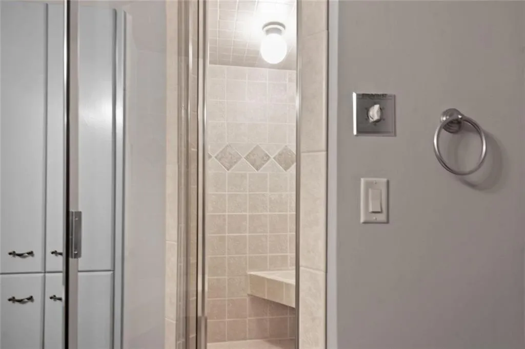 140 Habersham Waters Court, Sandy Springs, Georgia 30350, 5 Bedrooms Bedrooms, ,5 BathroomsBathrooms,Residential,Sold,140 Habersham Waters Court,6766916