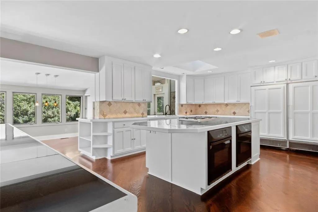 140 Habersham Waters Court, Sandy Springs, Georgia 30350, 5 Bedrooms Bedrooms, ,5 BathroomsBathrooms,Residential,Sold,140 Habersham Waters Court,6766916