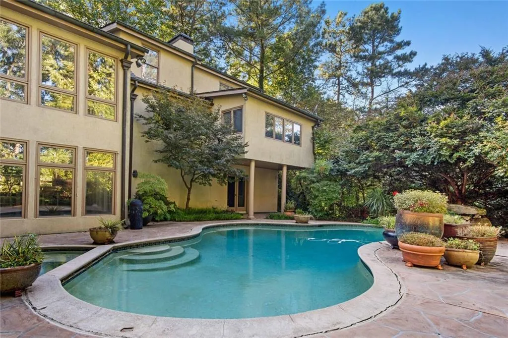 140 Habersham Waters Court, Sandy Springs, Georgia 30350, 5 Bedrooms Bedrooms, ,5 BathroomsBathrooms,Residential,Sold,140 Habersham Waters Court,6766916