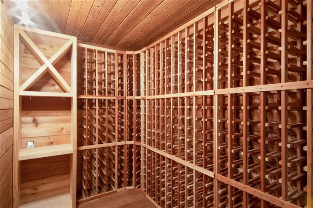 140 Habersham Waters Court, Sandy Springs, Georgia 30350, 5 Bedrooms Bedrooms, ,5 BathroomsBathrooms,Residential,Sold,140 Habersham Waters Court,6766916