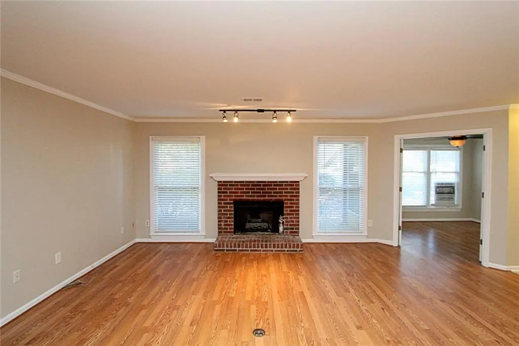 802 Abingdon Way Unit 802, Atlanta, Georgia 30328, 2 Bedrooms Bedrooms, ,2 BathroomsBathrooms,Residential,Sold,802 Abingdon Way Unit 802,5762117