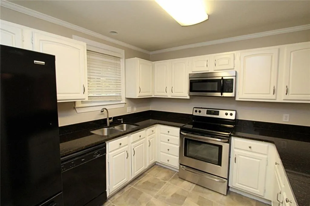 802 Abingdon Way Unit 802, Atlanta, Georgia 30328, 2 Bedrooms Bedrooms, ,2 BathroomsBathrooms,Residential,Sold,802 Abingdon Way Unit 802,5762117