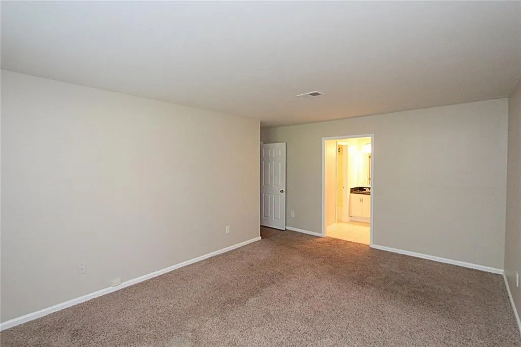 802 Abingdon Way Unit 802, Atlanta, Georgia 30328, 2 Bedrooms Bedrooms, ,2 BathroomsBathrooms,Residential,Sold,802 Abingdon Way Unit 802,5762117