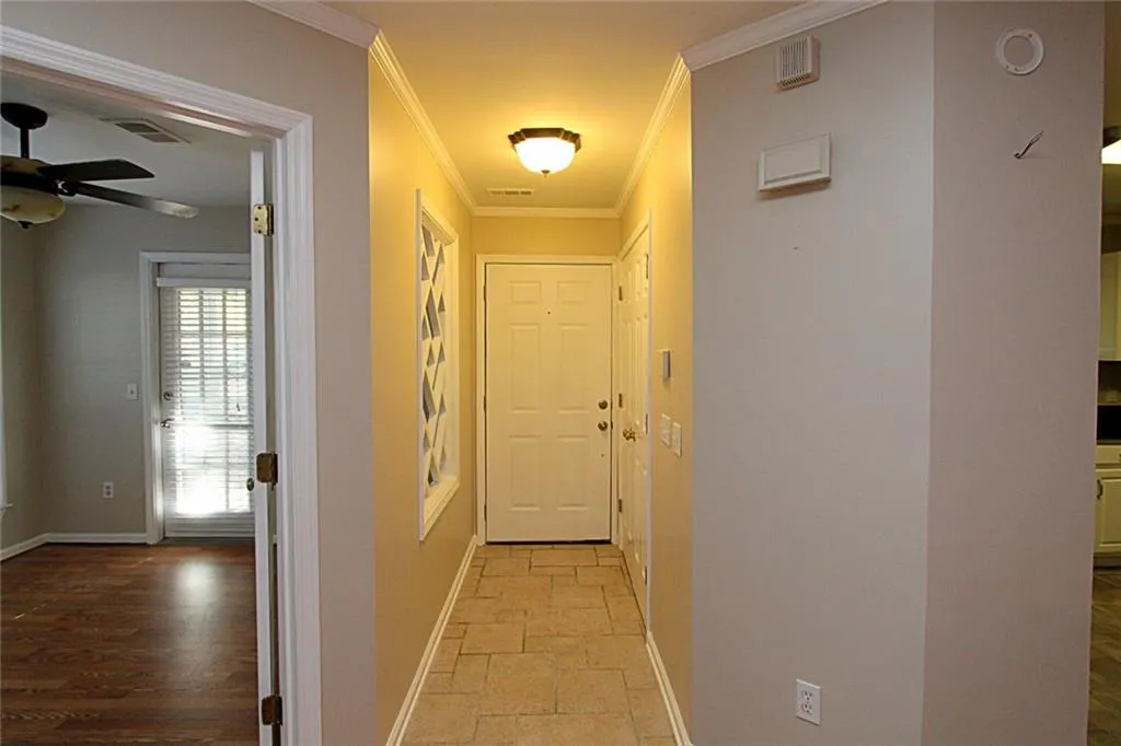 802 Abingdon Way Unit 802, Atlanta, Georgia 30328, 2 Bedrooms Bedrooms, ,2 BathroomsBathrooms,Residential,Sold,802 Abingdon Way Unit 802,5762117