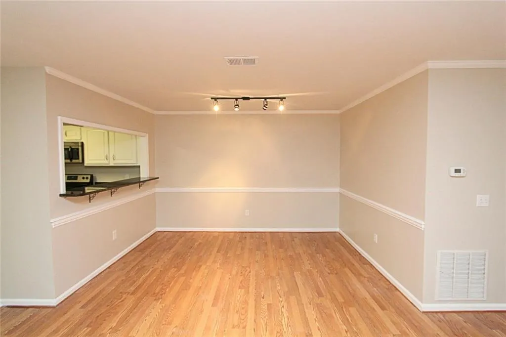 802 Abingdon Way Unit 802, Atlanta, Georgia 30328, 2 Bedrooms Bedrooms, ,2 BathroomsBathrooms,Residential,Sold,802 Abingdon Way Unit 802,5762117