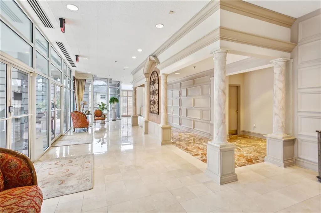 3435 Kingsboro Road Ne Unit 1702, Atlanta, Georgia 30326, 2 Bedrooms Bedrooms, ,2 BathroomsBathrooms,Residential,For Sale,3435 Kingsboro Road Ne Unit 1702,7619467