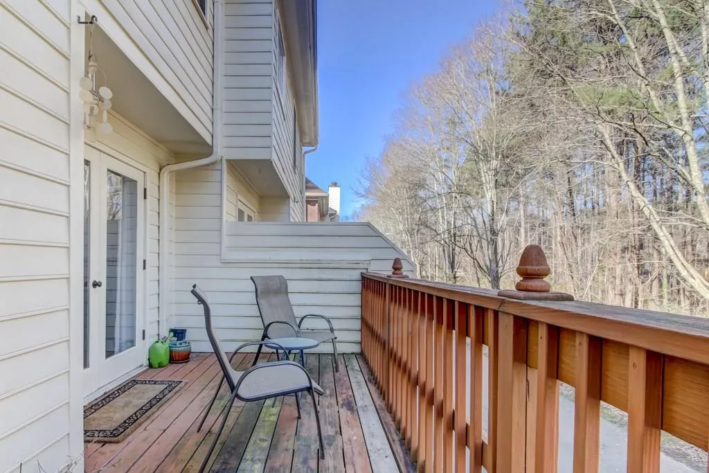 24 Huntington Place Drive, Sandy Springs, Georgia 30350, 3 Bedrooms Bedrooms, ,2 BathroomsBathrooms,Residential,Sold,24 Huntington Place Drive,6127027
