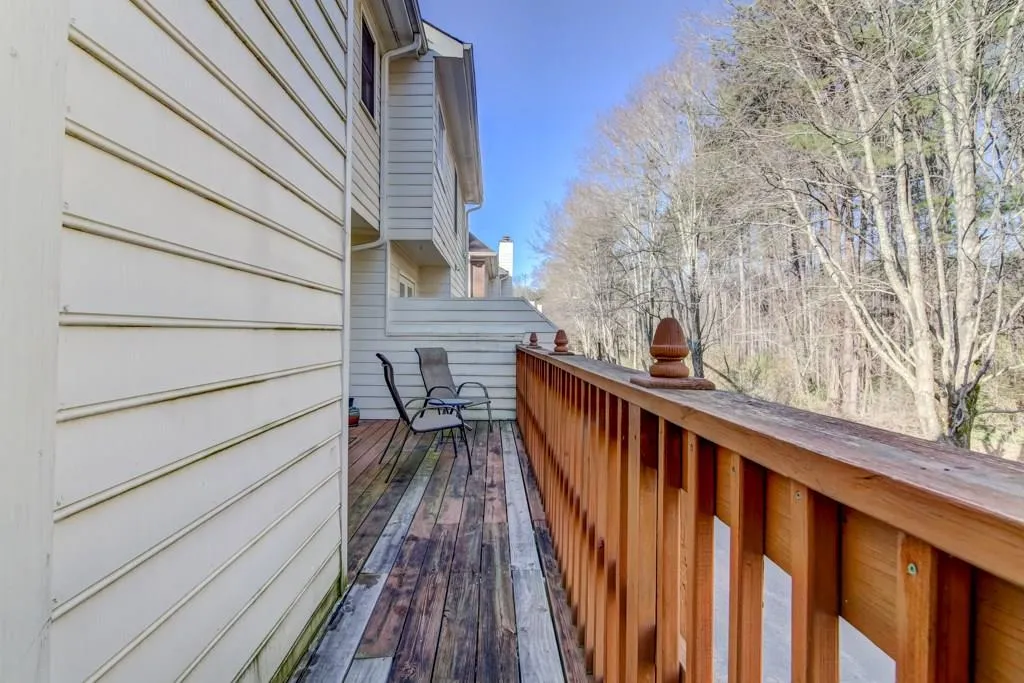 24 Huntington Place Drive, Sandy Springs, Georgia 30350, 3 Bedrooms Bedrooms, ,2 BathroomsBathrooms,Residential,Sold,24 Huntington Place Drive,6127027