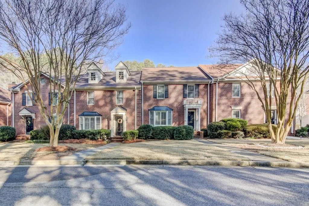24 Huntington Place Drive, Sandy Springs, Georgia 30350, 3 Bedrooms Bedrooms, ,2 BathroomsBathrooms,Residential,Sold,24 Huntington Place Drive,6127027