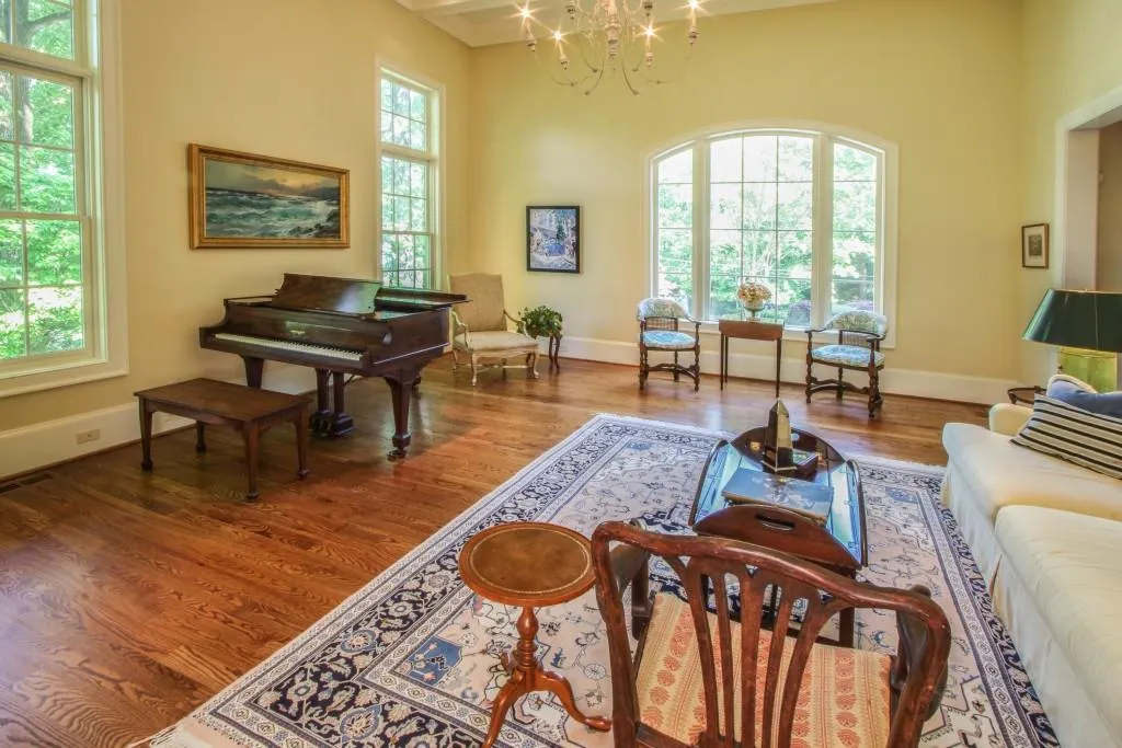 282 Tara Trail, Sandy Springs, Georgia 30327, 5 Bedrooms Bedrooms, ,5 BathroomsBathrooms,Residential,Sold,282 Tara Trail,6718485