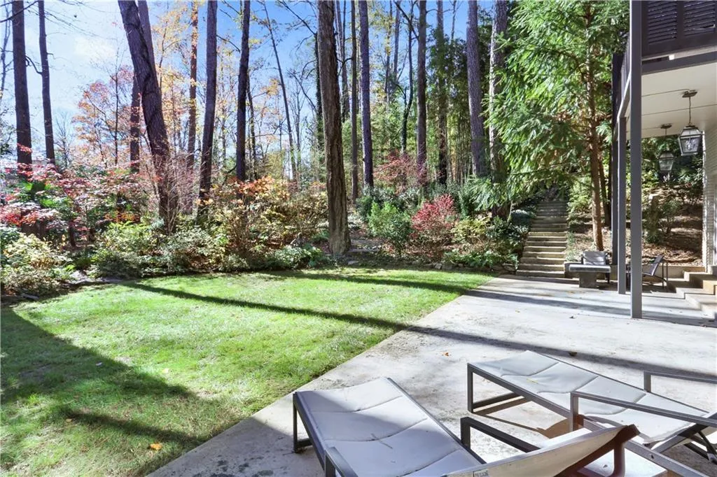 500 W Wesley Road Nw, Atlanta, Georgia 30305, 4 Bedrooms Bedrooms, ,4 BathroomsBathrooms,Residential,Sold,500 W Wesley Road Nw,5810736