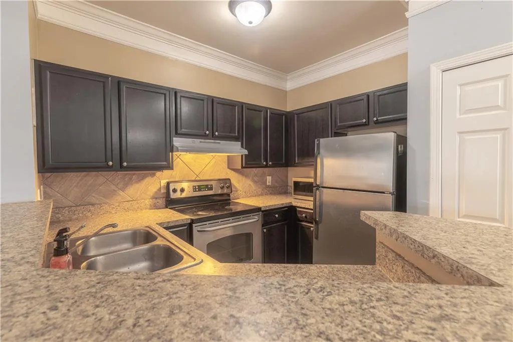 5559 Glenridge Drive Unit 1103, Sandy Springs, Georgia 30342, 1 Bedroom Bedrooms, ,1 BathroomBathrooms,Residential,Sold,5559 Glenridge Drive Unit 1103,6844210