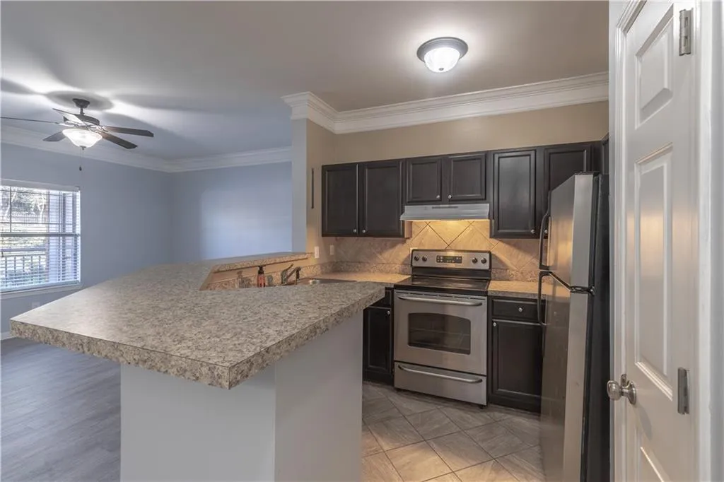 5559 Glenridge Drive Unit 1103, Sandy Springs, Georgia 30342, 1 Bedroom Bedrooms, ,1 BathroomBathrooms,Residential,Sold,5559 Glenridge Drive Unit 1103,6844210