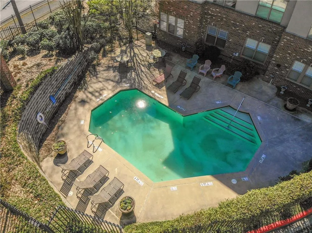 5559 Glenridge Drive Unit 1103, Sandy Springs, Georgia 30342, 1 Bedroom Bedrooms, ,1 BathroomBathrooms,Residential,Sold,5559 Glenridge Drive Unit 1103,6844210