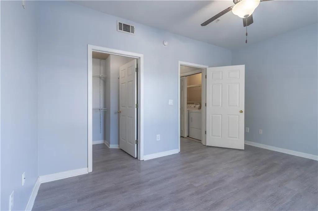 5559 Glenridge Drive Unit 1103, Sandy Springs, Georgia 30342, 1 Bedroom Bedrooms, ,1 BathroomBathrooms,Residential,Sold,5559 Glenridge Drive Unit 1103,6844210