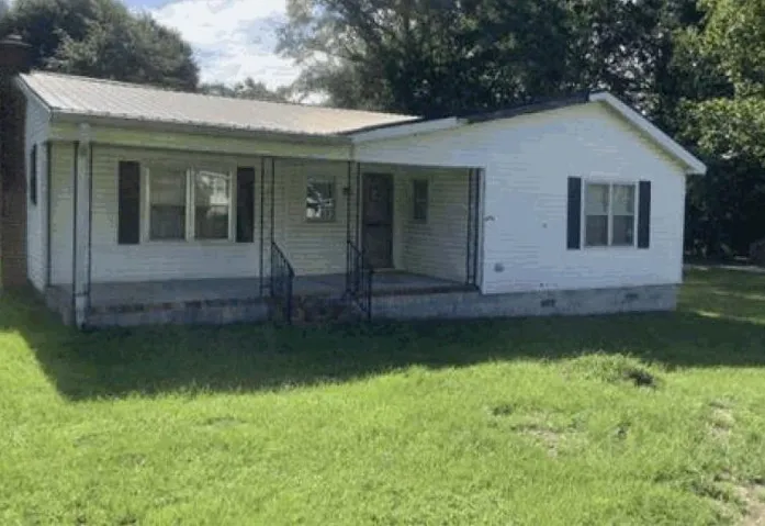 7 Pine Avenue, Butler, Georgia 31006