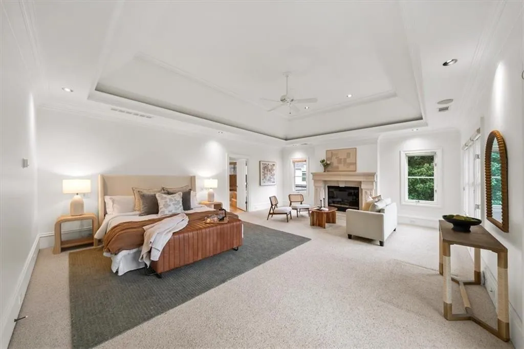 745 Brookwoods Trace, Atlanta, Georgia 30342, 5 Bedrooms Bedrooms, ,5 BathroomsBathrooms,Residential,For Sale,745 Brookwoods Trace,7719939