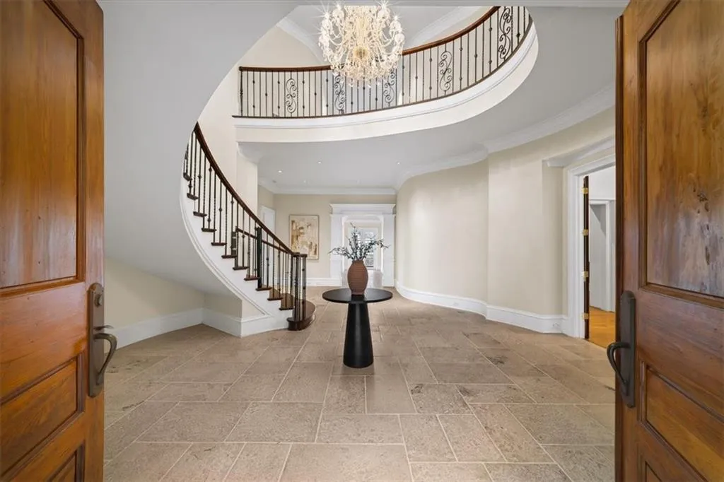 745 Brookwoods Trace, Atlanta, Georgia 30342, 5 Bedrooms Bedrooms, 0 ,5 BathroomsBathrooms,Residential,For Sale,745 Brookwoods Trace,7719939