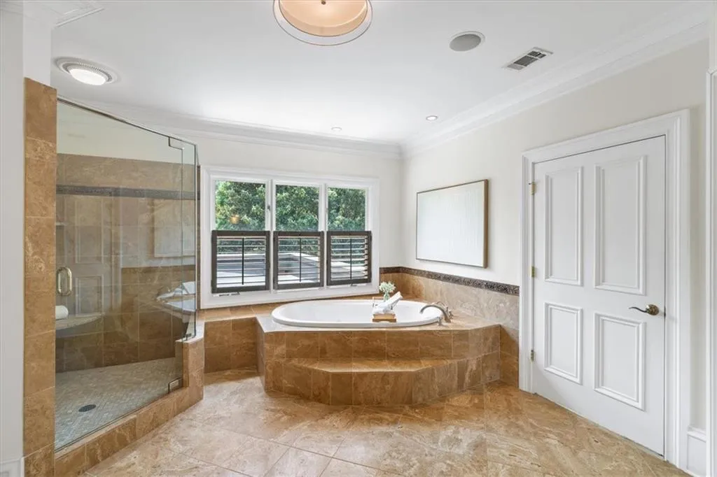 745 Brookwoods Trace, Atlanta, Georgia 30342, 5 Bedrooms Bedrooms, 0 ,5 BathroomsBathrooms,Residential,For Sale,745 Brookwoods Trace,7719939