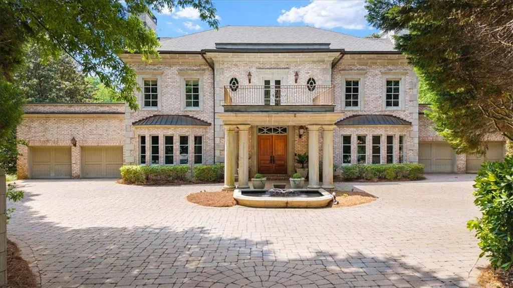 745 Brookwoods Trace, Atlanta, Georgia 30342, 5 Bedrooms Bedrooms, 0 ,5 BathroomsBathrooms,Residential,For Sale,745 Brookwoods Trace,7719939