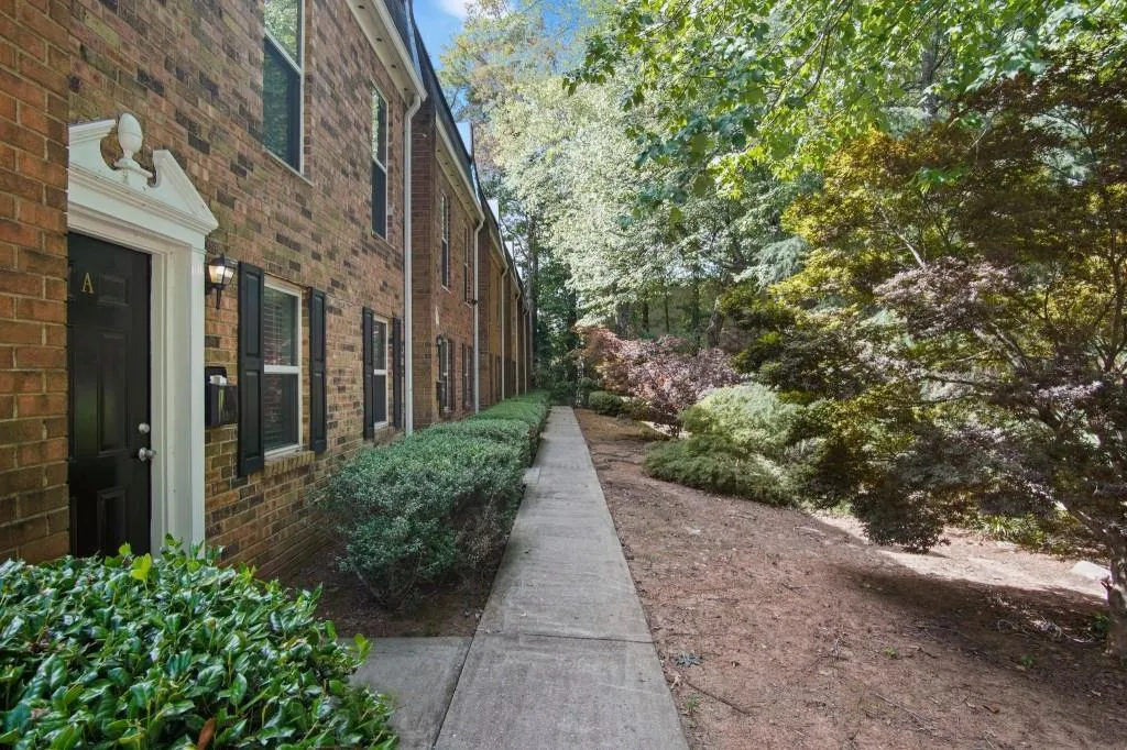 115 N River Drive Unit A, Atlanta, Georgia 30350, 3 Bedrooms Bedrooms, ,2 BathroomsBathrooms,Residential,Sold,115 N River Drive Unit A,7459703 115 N River Drive Unit A, Atlanta, Georgia 30350, 3 Bedrooms Bedrooms, ,2 BathroomsBathrooms,Residential,Sold,115 N River Drive Unit A,7459703