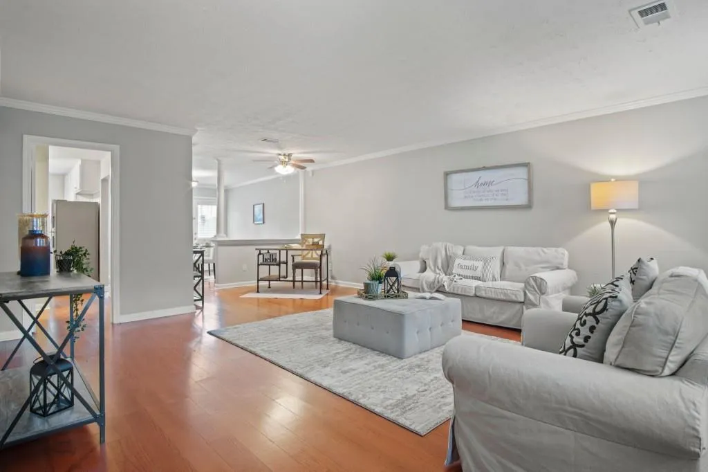 115 N River Drive Unit A, Atlanta, Georgia 30350, 3 Bedrooms Bedrooms, ,2 BathroomsBathrooms,Residential,Sold,115 N River Drive Unit A,7459703 115 N River Drive Unit A, Atlanta, Georgia 30350, 3 Bedrooms Bedrooms, ,2 BathroomsBathrooms,Residential,Sold,115 N River Drive Unit A,7459703