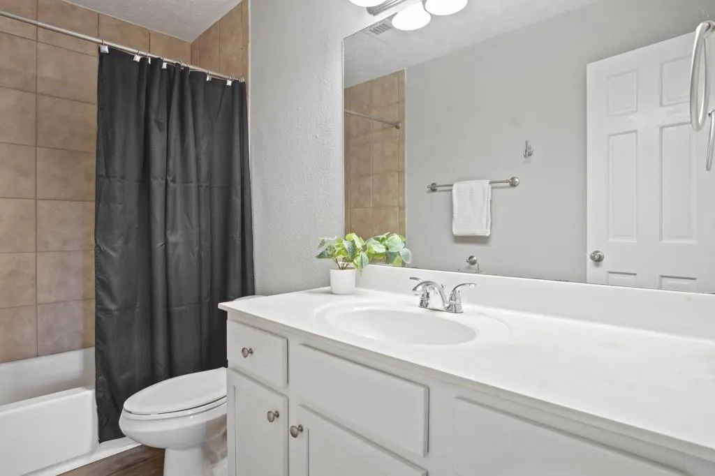 115 N River Drive Unit A, Atlanta, Georgia 30350, 3 Bedrooms Bedrooms, ,2 BathroomsBathrooms,Residential,Sold,115 N River Drive Unit A,7459703 115 N River Drive Unit A, Atlanta, Georgia 30350, 3 Bedrooms Bedrooms, ,2 BathroomsBathrooms,Residential,Sold,115 N River Drive Unit A,7459703