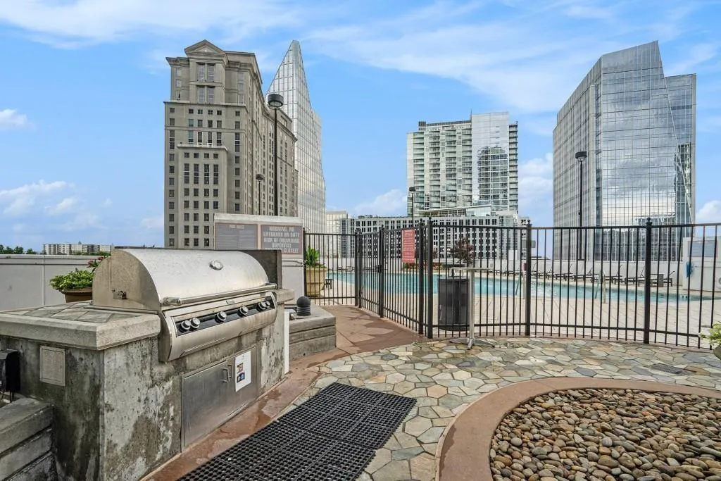 Realm Amenity - Grilling Station