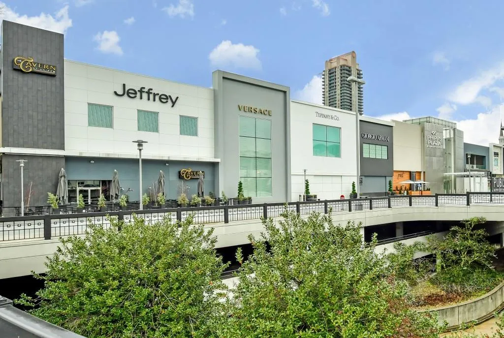 Enjoy The Proximity To Buckhead's Finest Dining, Shopping, Entertainment, & More!