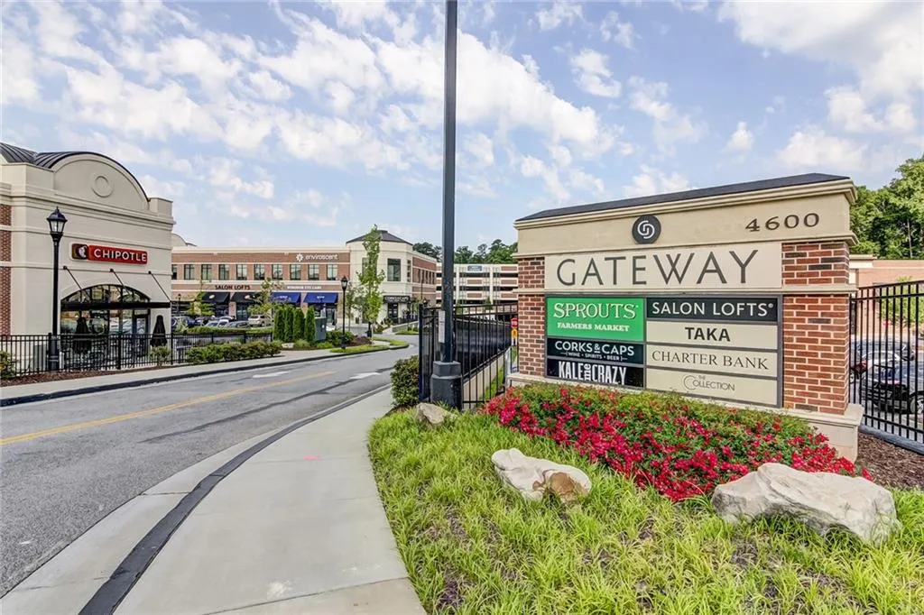 4560 Windsor Park Place, Atlanta, Georgia 30342, 3 Bedrooms Bedrooms, ,3 BathroomsBathrooms,Residential,Sold,4560 Windsor Park Place,6839741