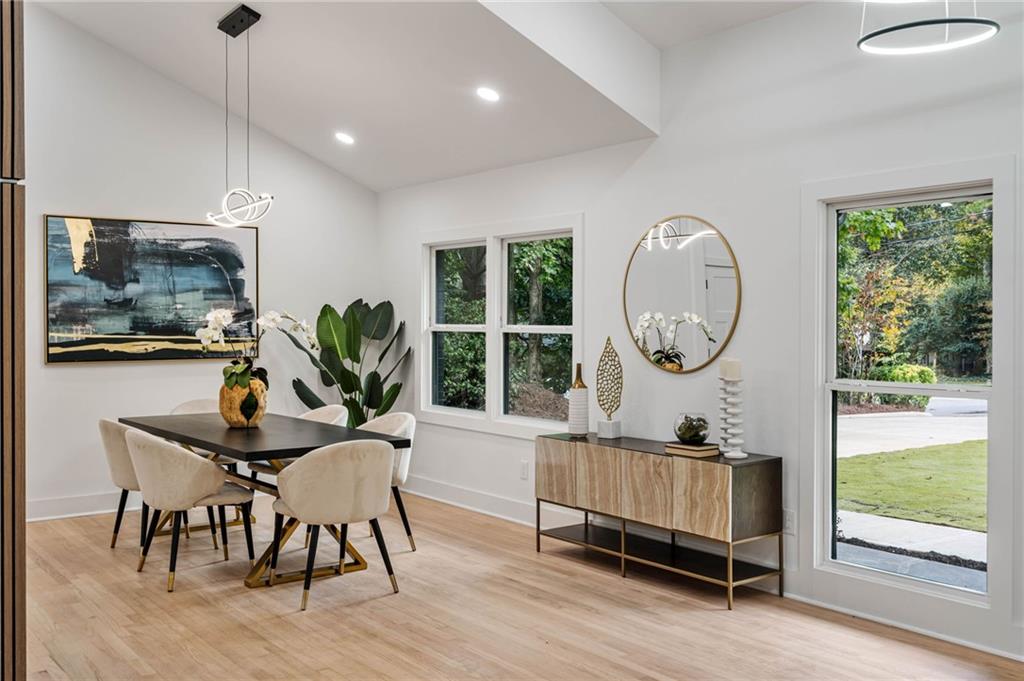 5905 Greenbrier Road, Sandy Springs, Georgia 30328, 4 Bedrooms Bedrooms, ,3 BathroomsBathrooms,Residential,Sold,5905 Greenbrier Road,7287755